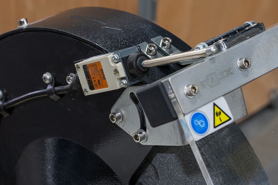 Заточный станок с вытяжкой STALEX DS400